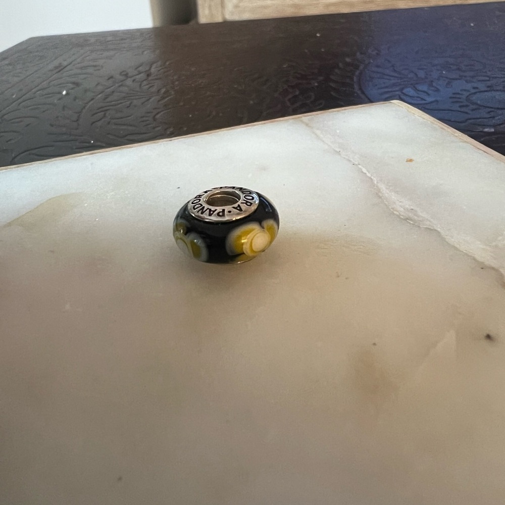 Pandora ‘Flowers For You’ Charm